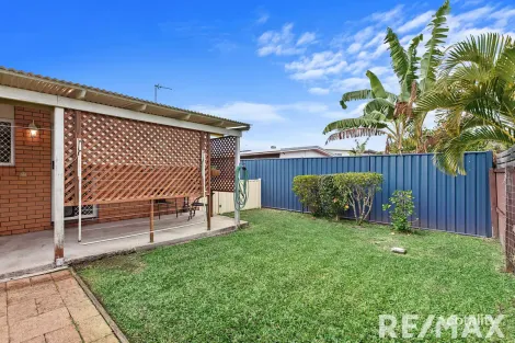 Property photo of 2/10 Hayworth Street Point Vernon QLD 4655