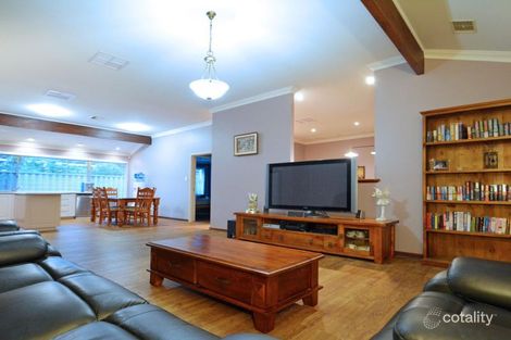 Property photo of 8 Baroola Place Ocean Reef WA 6027
