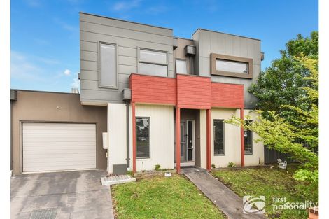Property photo of 2 Parkhurst Drive Cranbourne East VIC 3977