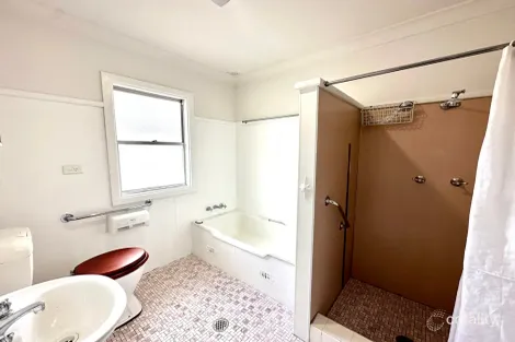 Property photo of 8 Claude Street Armidale NSW 2350