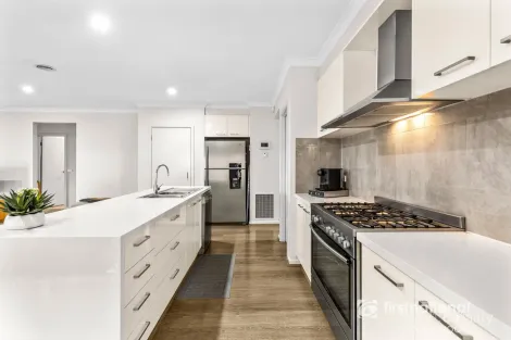 Property photo of 45 District Avenue Werribee VIC 3030