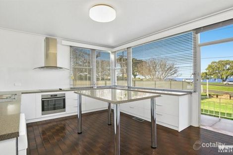 Property photo of 3 The Esplanade Geelong VIC 3220