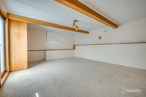 Property photo of 22 St Helens Street Lindisfarne TAS 7015