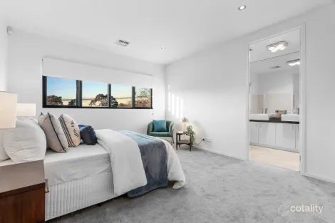 Property photo of 22 Ruabon Road Toorak VIC 3142