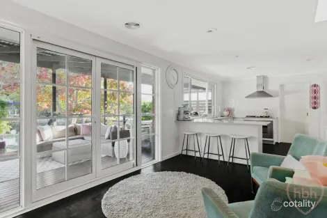 Property photo of 8 Nangle Place Giralang ACT 2617