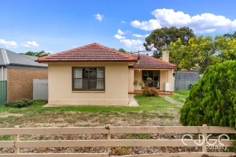 Property photo of 35 Clearview Crescent Clearview SA 5085