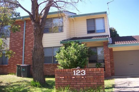 2/123 Garden Grove Pde, Adamstown, NSW 2289