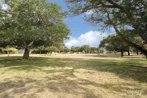 Property photo of 6 Plimsoll Grove Fairfield VIC 3078