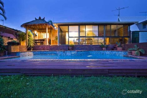 Property photo of 4 Buena Vista Court Broadbeach Waters QLD 4218