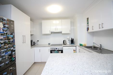 Property photo of 2/111 Frank Street Labrador QLD 4215