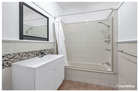 Property photo of 205 Lakes Creek Road Berserker QLD 4701