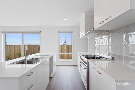 Property photo of 17 Firetail Grove Cowes VIC 3922
