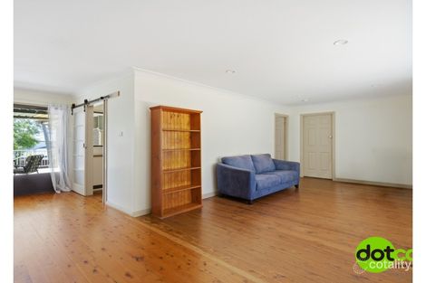 Property photo of 32 Parkside Drive Charmhaven NSW 2263