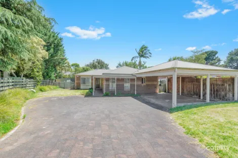 19 Netherplace Dr, Frankston, VIC 3199