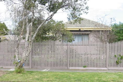 18 Horsmunden Rd, Moorabbin, VIC 3189