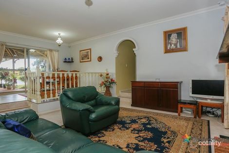 Property photo of 10 Reflection Gardens Ballajura WA 6066