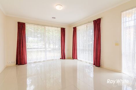 Property photo of 18 Friendship Close Cranbourne West VIC 3977