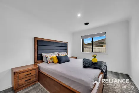 Property photo of 26 Danfield Drive Tarneit VIC 3029