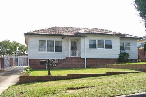 4 Sandakan Rd, Revesby Heights, NSW 2212