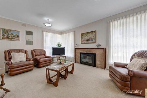 Property photo of 5 Kunzea Court Mount Waverley VIC 3149