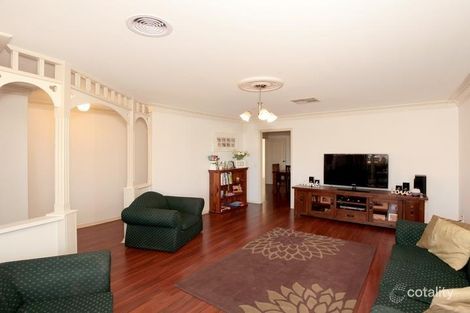 Property photo of 38 Eldershaw Drive Forest Hill NSW 2651