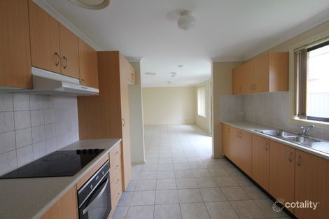 Property photo of 60 Weir Crescent Lurnea NSW 2170