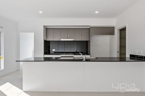 Property photo of 1 Woodlet Street Weir Views VIC 3338