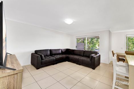 Property photo of 2/446 Pine Ridge Road Coombabah QLD 4216