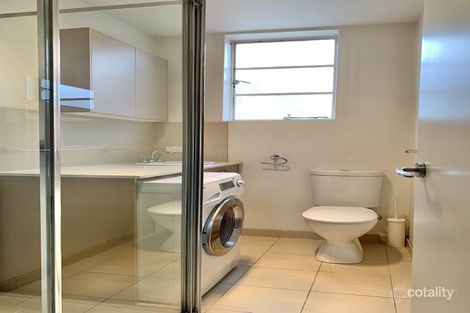 Property photo of 10/29-33 Hotham Street East Melbourne VIC 3002