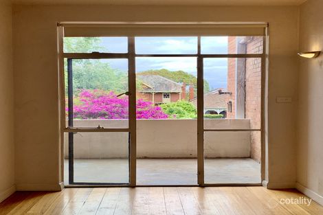 Property photo of 10/29-33 Hotham Street East Melbourne VIC 3002