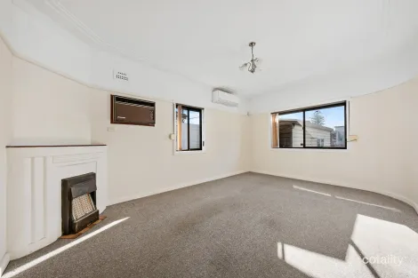 Property photo of 135 Great Western Highway Mays Hill NSW 2145