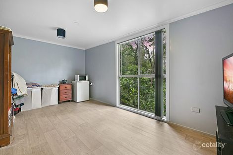 Property photo of 33 Strawberry Road Mudgeeraba QLD 4213