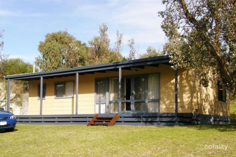 4 Marine Pde, Venus Bay, VIC 3956