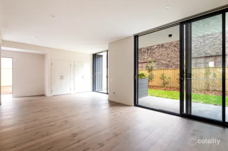 Property photo of 11/2-6 Danks Street Waterloo NSW 2017