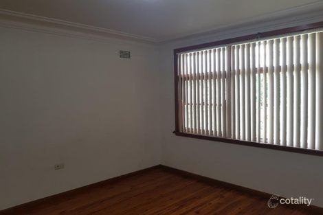 8 Gardiner Cres, Fairfield West, NSW 2165