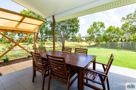 Property photo of 12 Sweetwater Court Ashfield QLD 4670