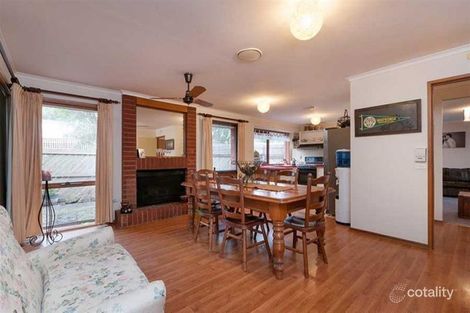 Property photo of 6 Winged Foot Court Sunbury VIC 3429