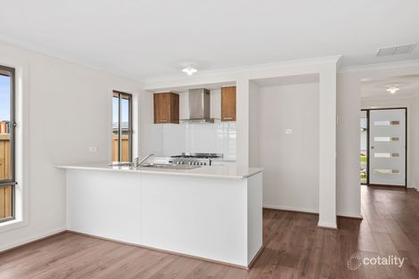 Property photo of 10 Freedom Drive Mount Duneed VIC 3217