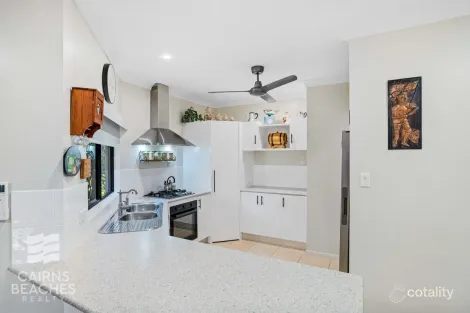 Property photo of 8 Sago Close Palm Cove QLD 4879