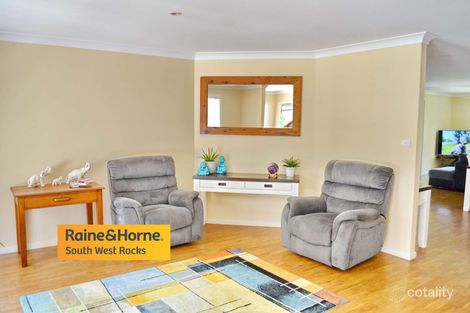 Property photo of 66 Bruce Field Street South West Rocks NSW 2431