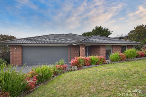 6 Empire Ave, Drouin, VIC 3818