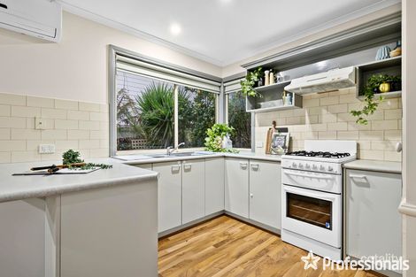 Property photo of 2 Kincumber Drive Croydon VIC 3136
