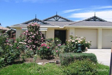 24 Beverley Gr, Encounter Bay, SA 5211