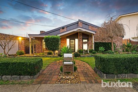 Property photo of 33 Campbell Grove Dingley Village VIC 3172