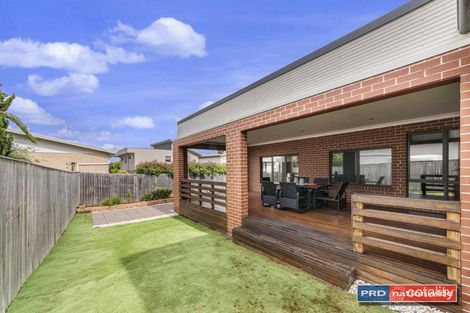 Property photo of 9 Ray Ellis Crescent Forde ACT 2914
