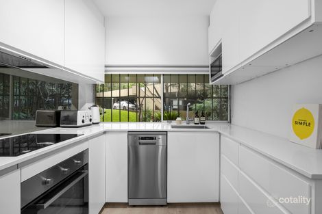 Property photo of 203/10 New McLean Street Edgecliff NSW 2027