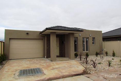 Property photo of 3/18 Pangbourne Avenue Melton West VIC 3337