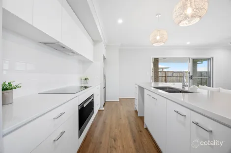 Property photo of 33 Skyline Circuit Palmwoods QLD 4555