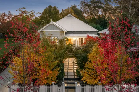 13 Central Ave, Daylesford, VIC 3460