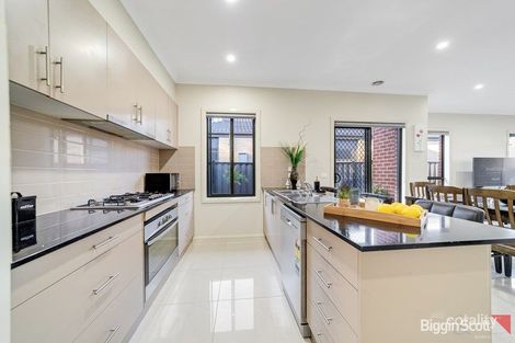 Property photo of 18 Steadman Way Wollert VIC 3750